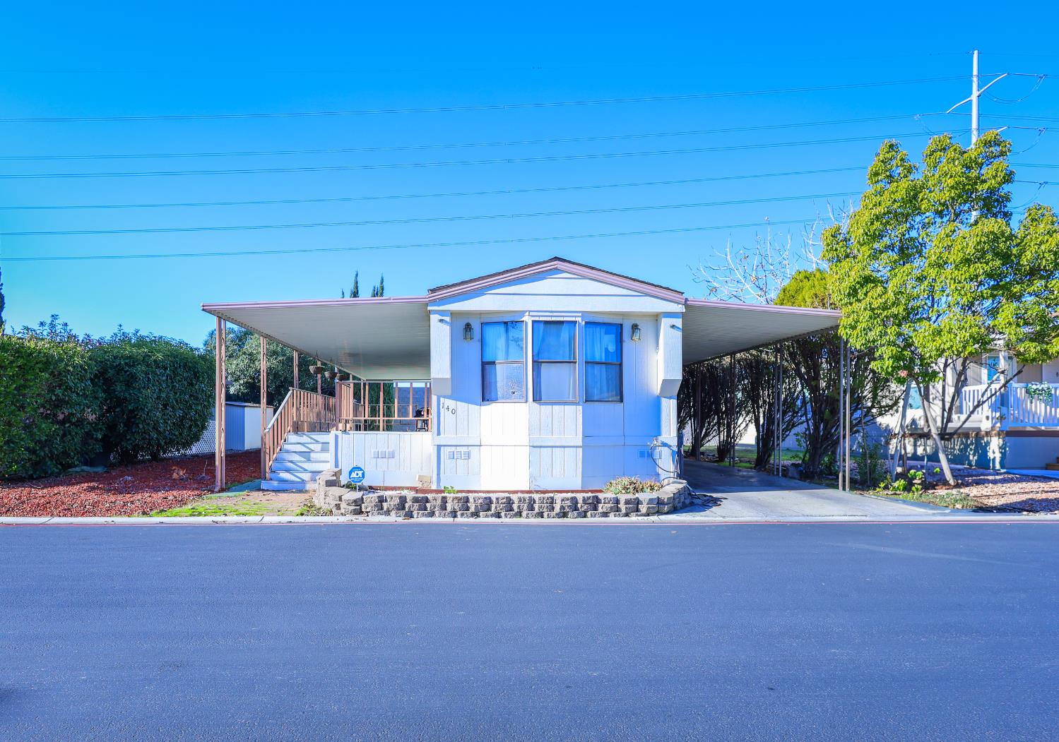 Detail Gallery Image 1 of 24 For 3950 Mack Rd 140, Sacramento,  CA 95823 - 2 Beds | 1/1 Baths