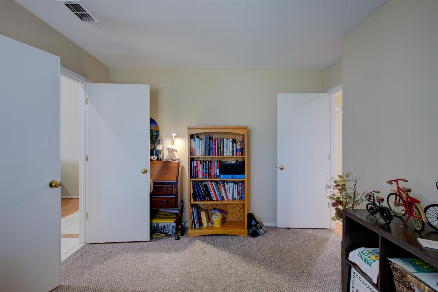 Detail Gallery Image 17 of 56 For 4925 Wild Rose Dr, Salida,  CA 95368 - 4 Beds | 2 Baths
