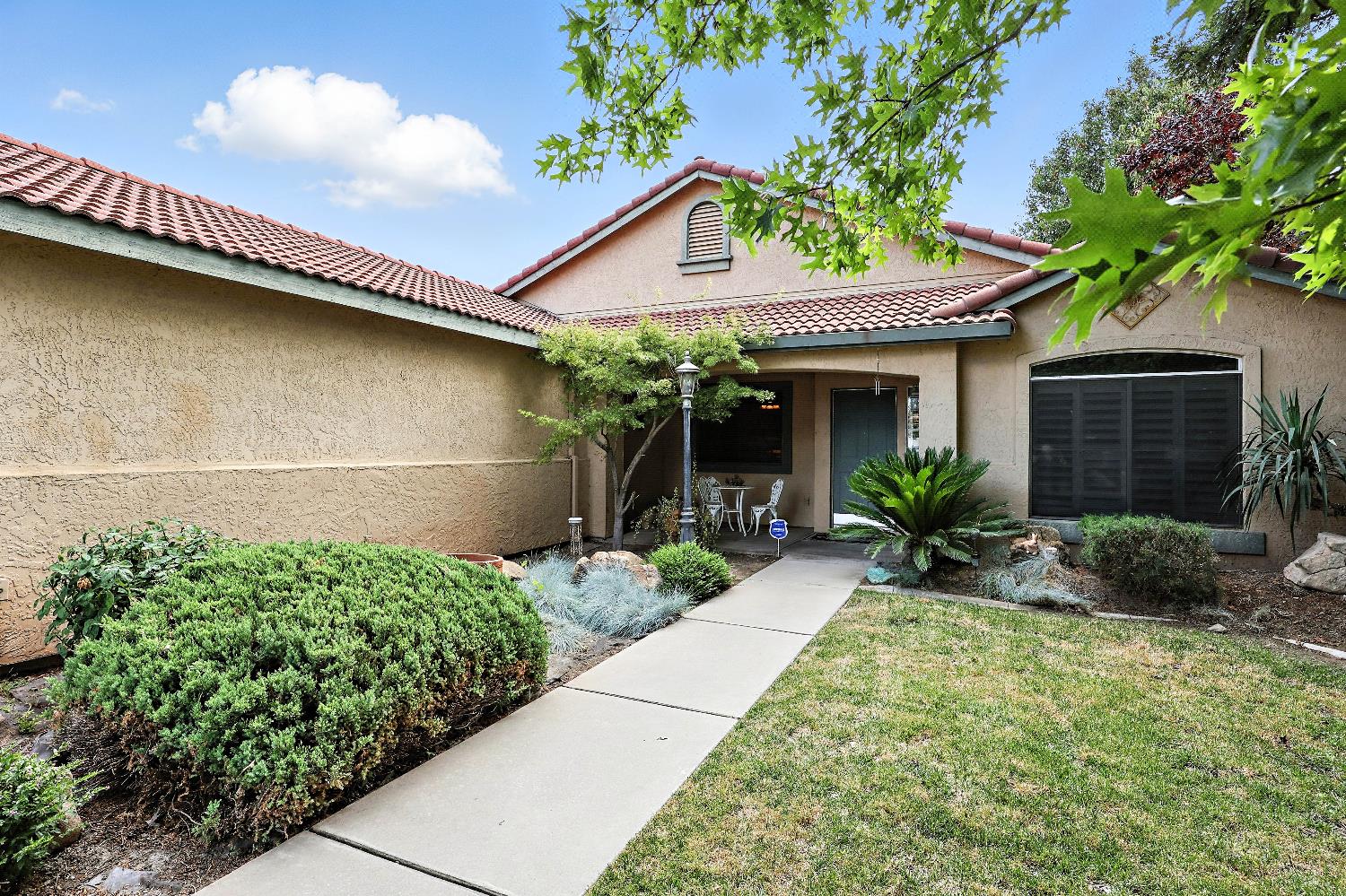 Detail Gallery Image 4 of 36 For 1620 Fairway Dr, Atwater,  CA 95301 - 4 Beds | 2 Baths
