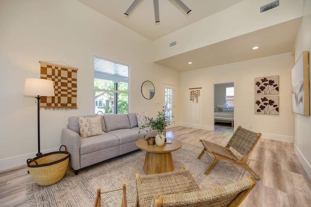 Detail Gallery Image 11 of 81 For 121 1st St, Woodland,  CA 95695 - – Beds | – Baths