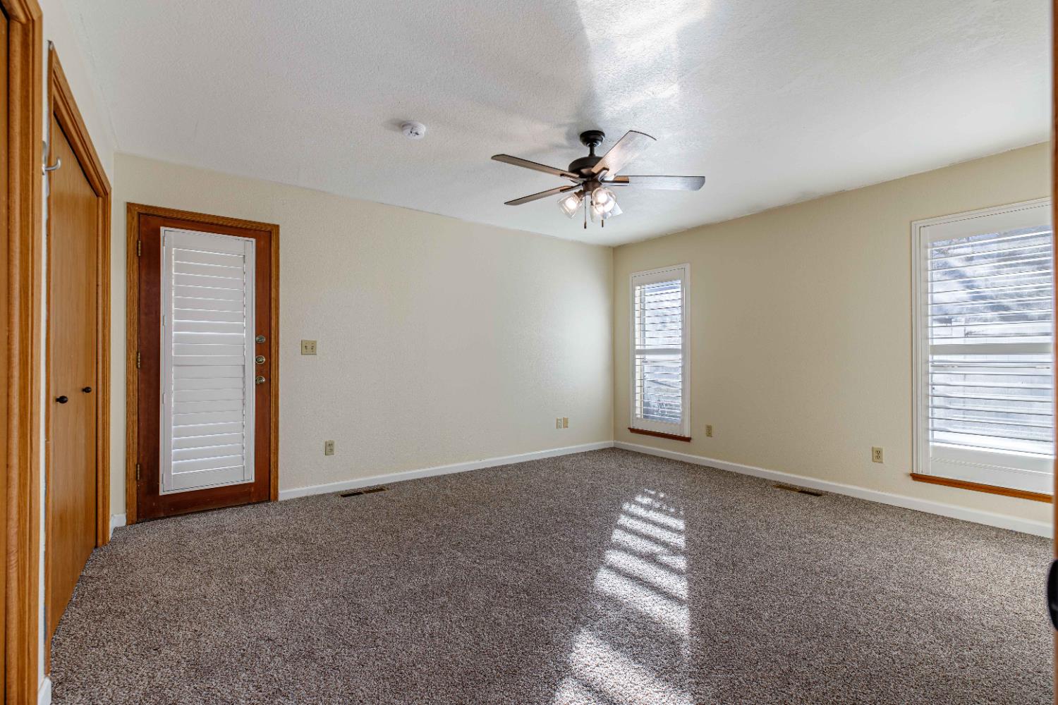 Detail Gallery Image 13 of 28 For 2408 Van Valin Pl, Modesto,  CA 95356 - 5 Beds | 2/1 Baths