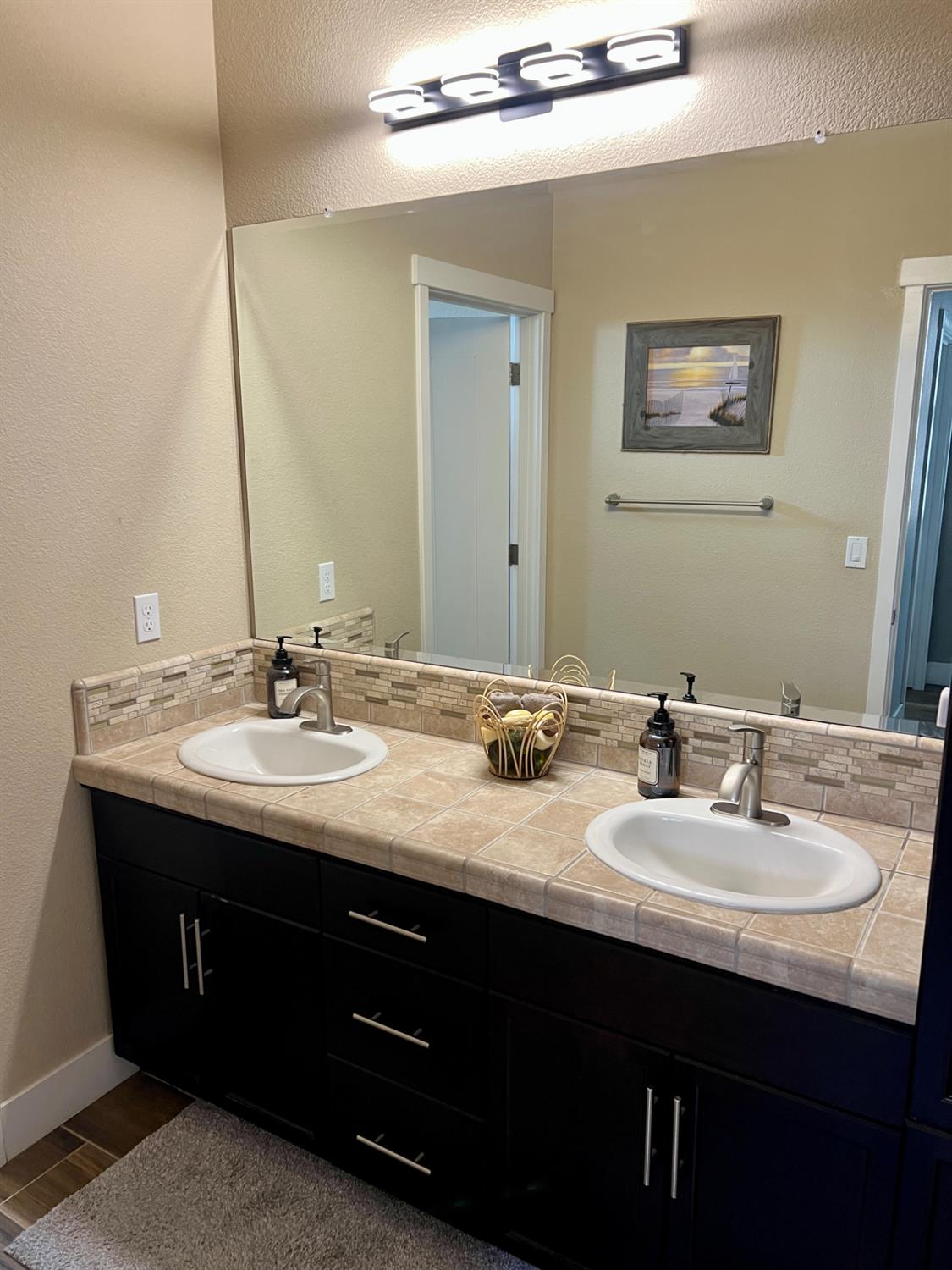 N Redington Avenue, Clovis, California image 11