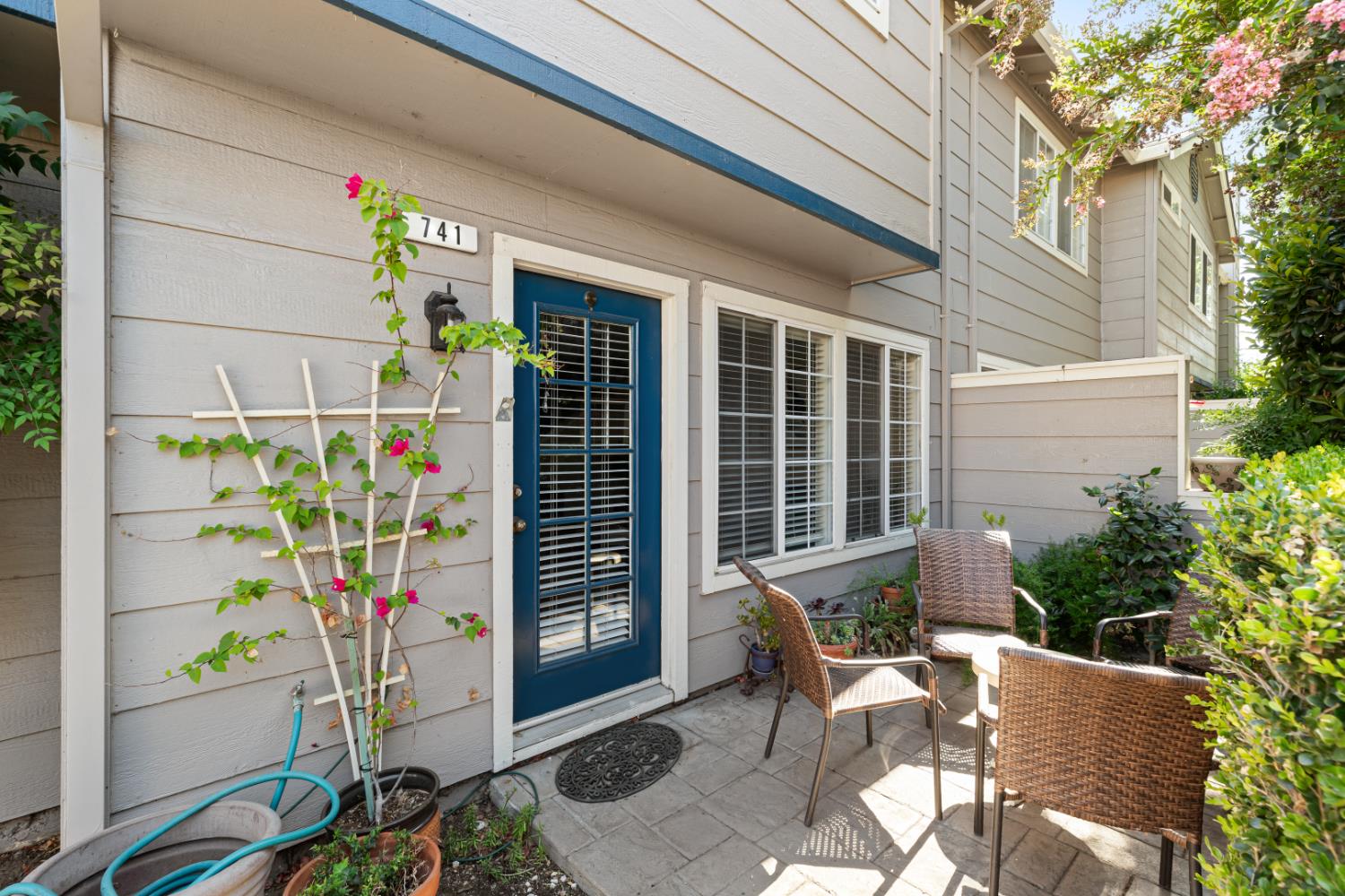Detail Gallery Image 3 of 41 For 741 Greenford Ct, Tracy,  CA 95376 - 3 Beds | 2/1 Baths