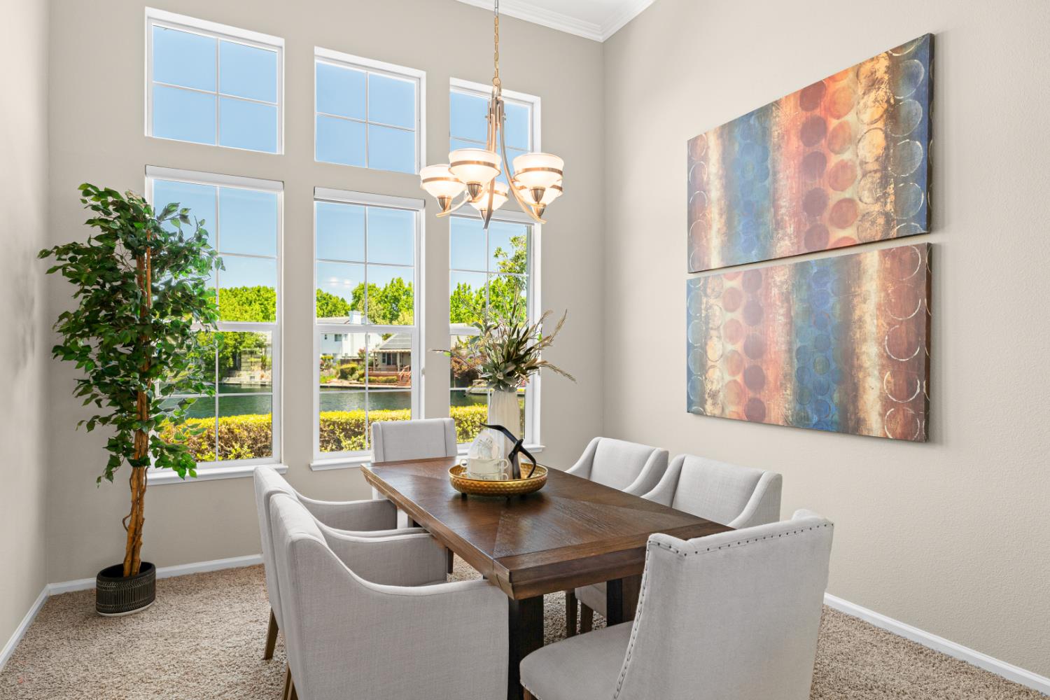 Detail Gallery Image 14 of 70 For 4231 Pinehurst Cir, Stockton,  CA 95219 - 4 Beds | 3 Baths