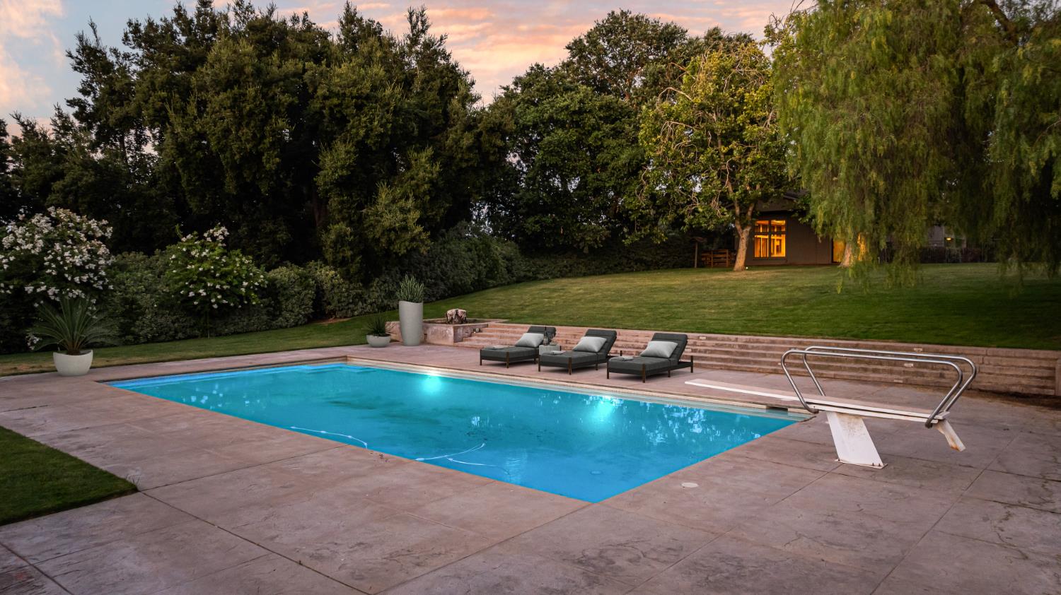 Detail Gallery Image 6 of 74 For 625 N Hopper Rd, Modesto,  CA 95357 - 4 Beds | 4 Baths