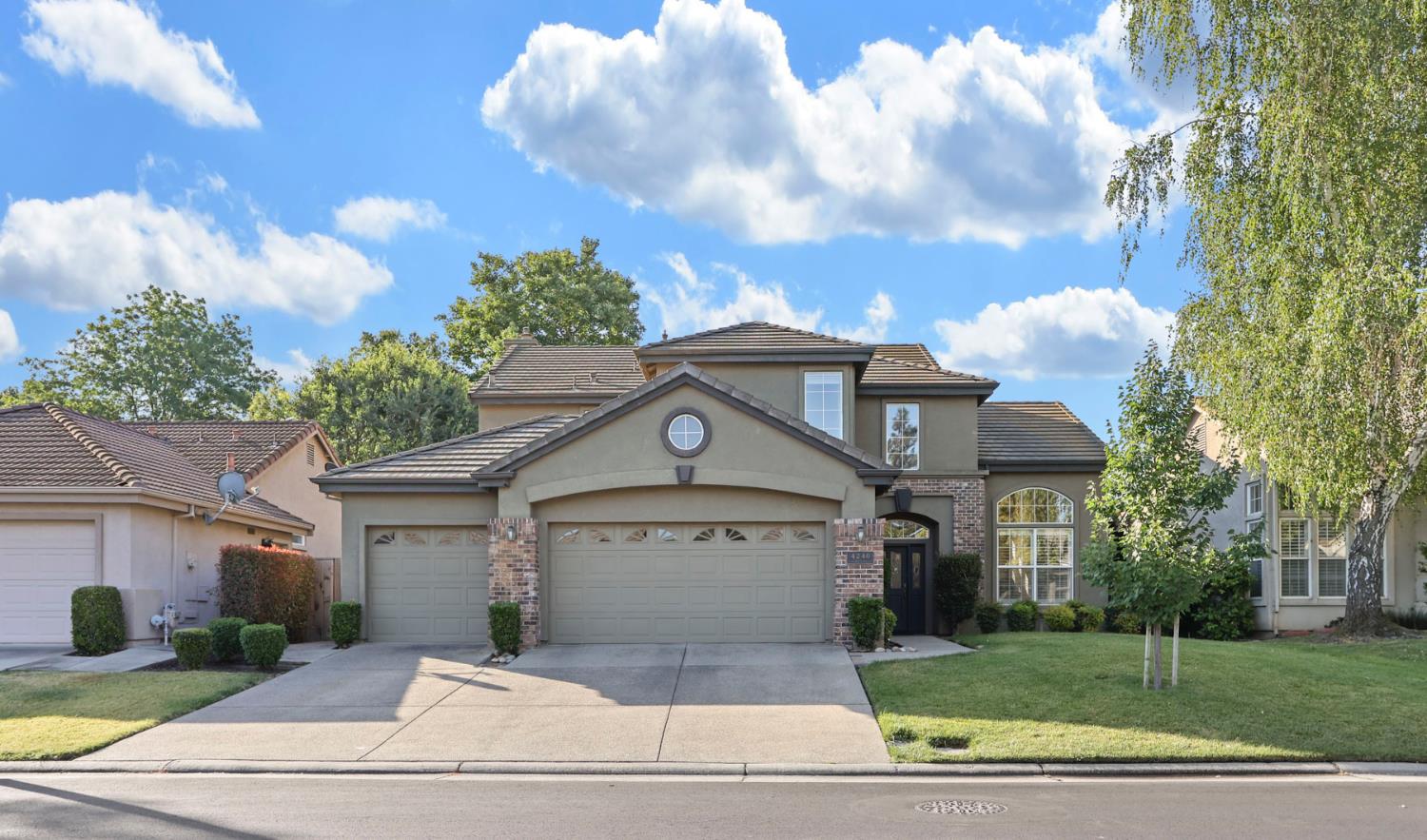 Detail Gallery Image 9 of 60 For 4240 Pinehurst Cir, Stockton,  CA 95219 - 4 Beds | 3 Baths