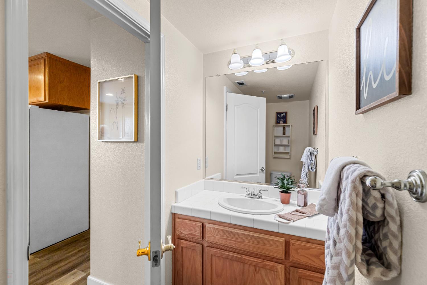 Detail Gallery Image 19 of 41 For 741 Greenford Ct, Tracy,  CA 95376 - 3 Beds | 2/1 Baths