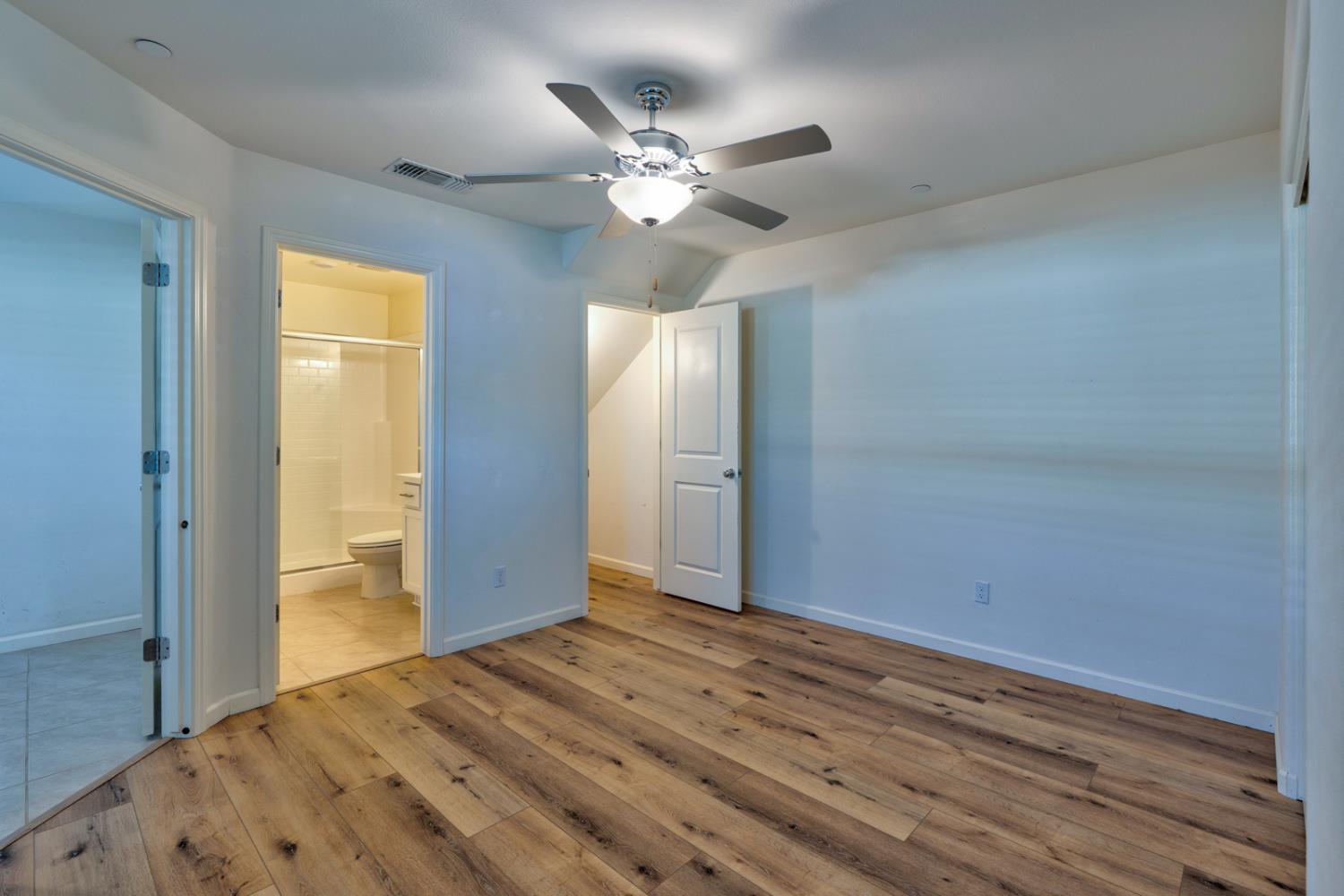 Detail Gallery Image 10 of 72 For 753 Heitz Way, Merced,  CA 95348 - 5 Beds | 3/1 Baths