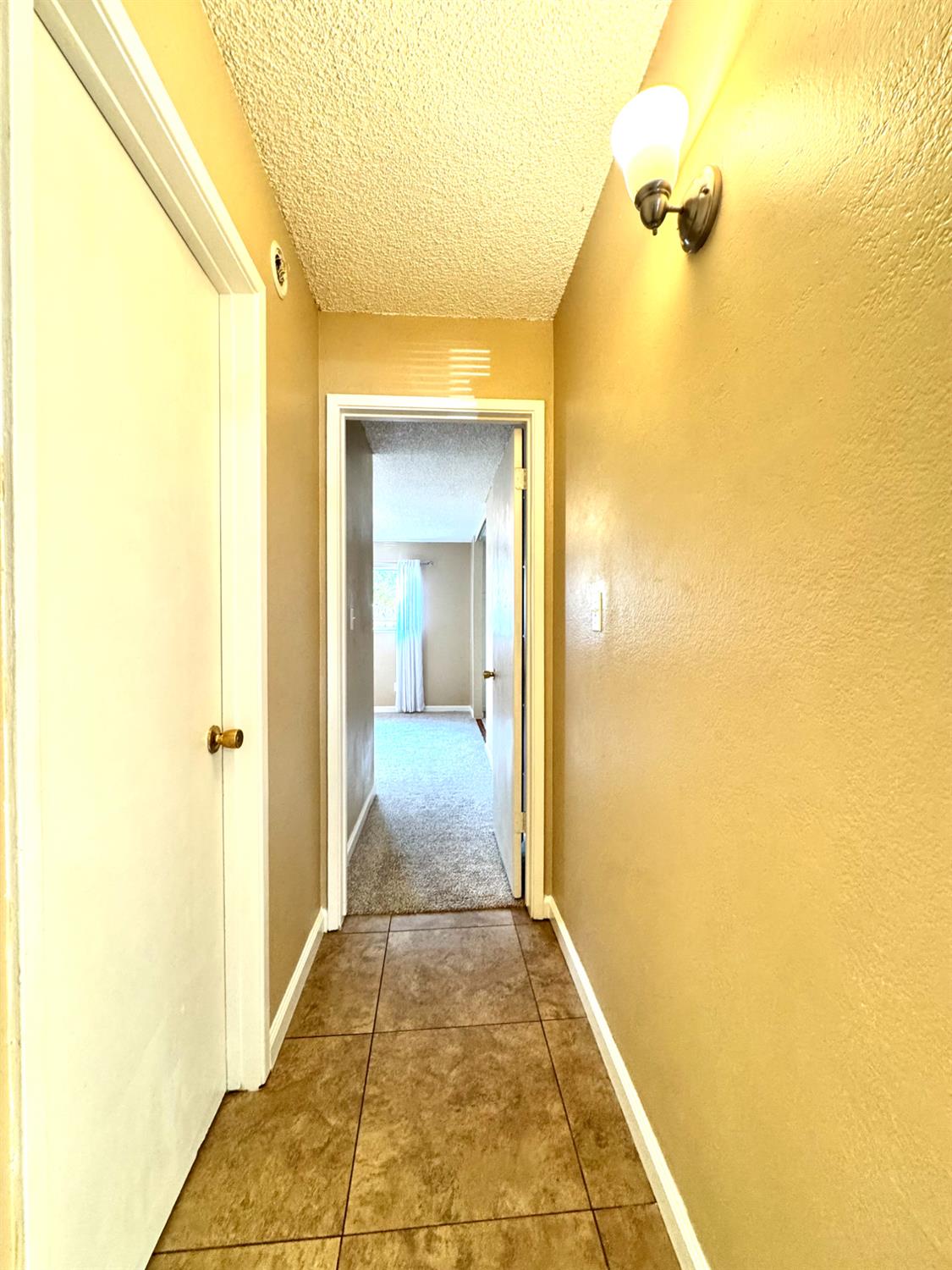 Detail Gallery Image 16 of 24 For 1813 Murrietta Ln, Modesto,  CA 95355 - 3 Beds | 2 Baths