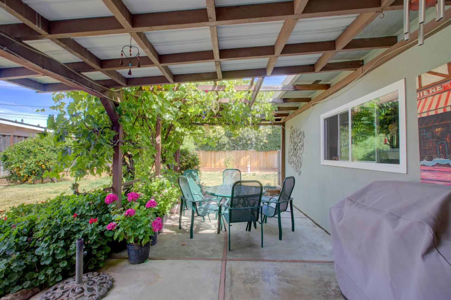 Detail Gallery Image 28 of 41 For 701 W 6th St, Gilroy,  CA 95020 - 3 Beds | 2 Baths