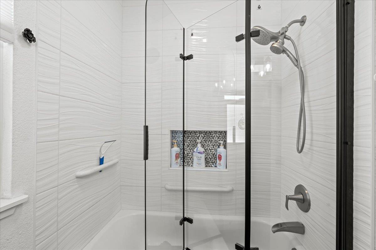 Detail Gallery Image 12 of 28 For 1572 Vine Cir, Atwater,  CA 95301 - 3 Beds | 1/1 Baths