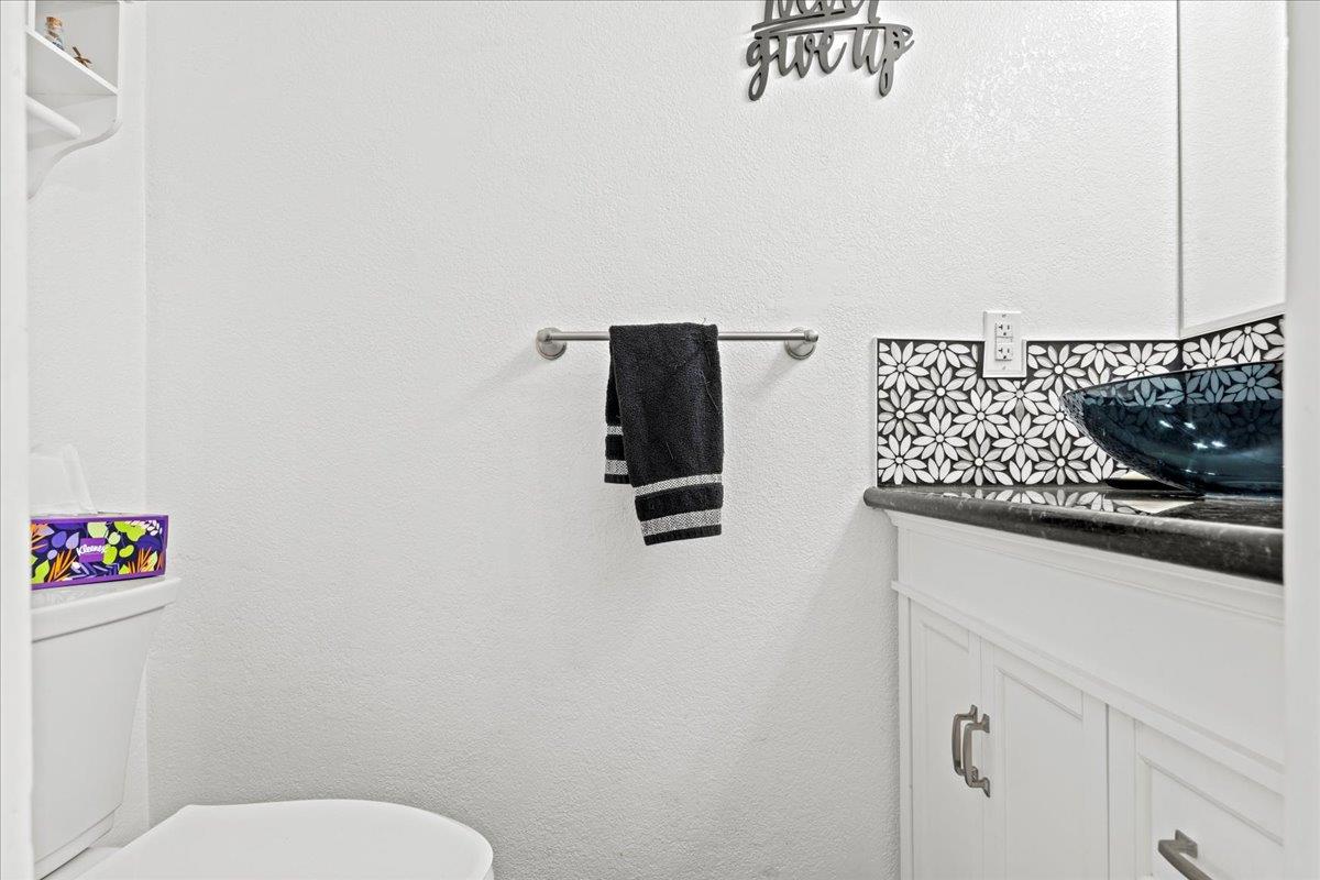 Detail Gallery Image 11 of 28 For 1572 Vine Cir, Atwater,  CA 95301 - 3 Beds | 1/1 Baths