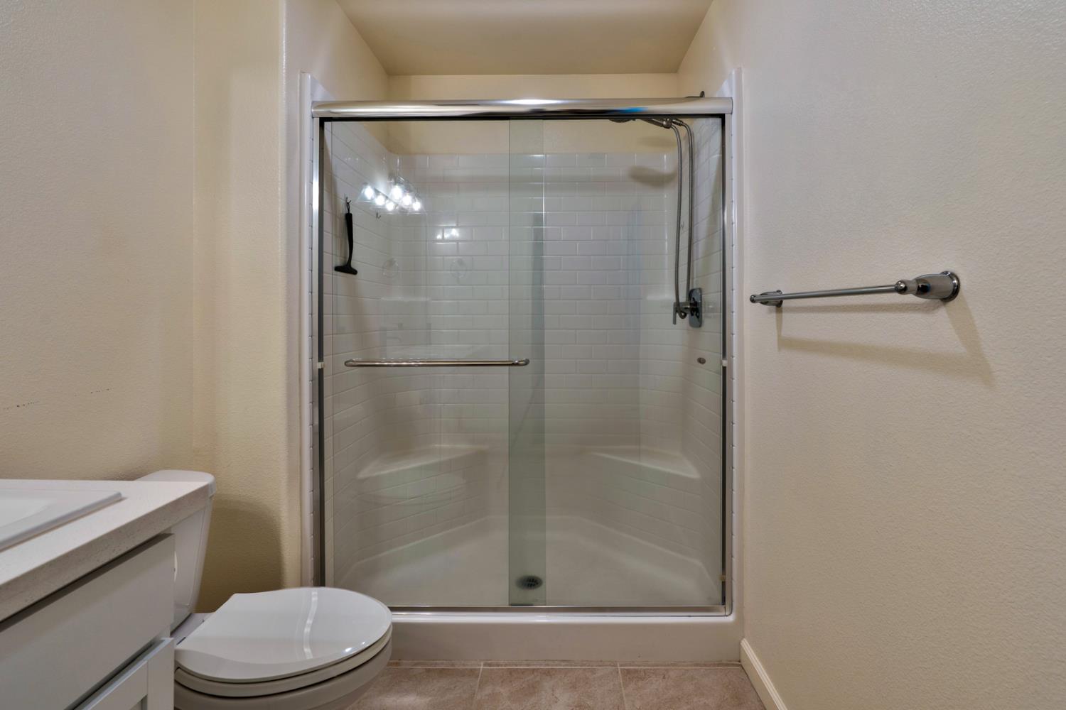 Detail Gallery Image 39 of 72 For 753 Heitz Way, Merced,  CA 95348 - 5 Beds | 3/1 Baths