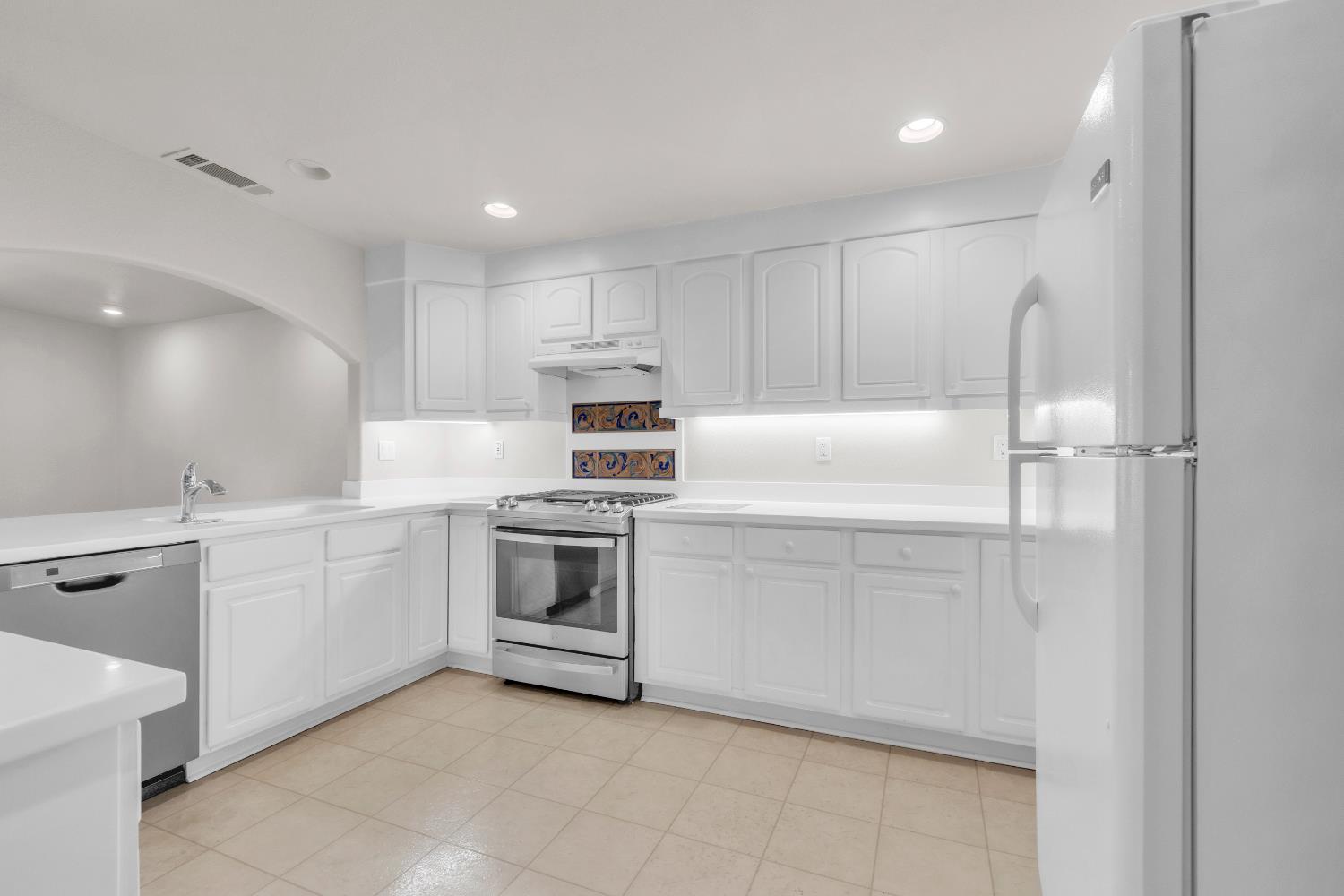 Detail Gallery Image 15 of 28 For 911 Princeton Pl, Woodland,  CA 95695 - 2 Beds | 1/1 Baths