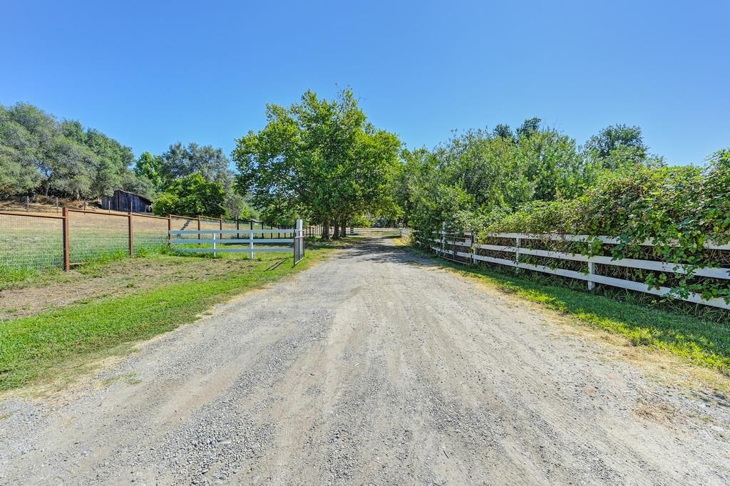 Detail Gallery Image 3 of 93 For 1200 Gold Hill Rd, Newcastle,  CA 95658 - – Beds | – Baths