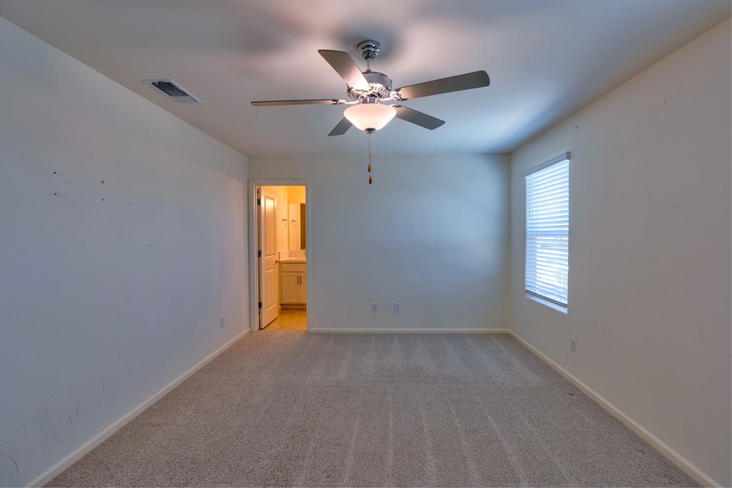 Detail Gallery Image 37 of 72 For 753 Heitz Way, Merced,  CA 95348 - 5 Beds | 3/1 Baths