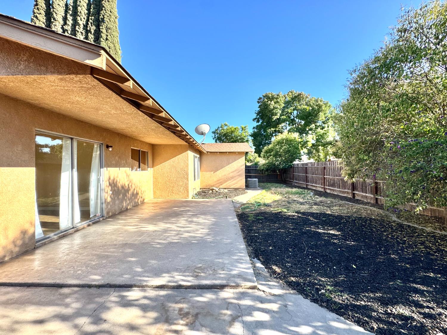 Detail Gallery Image 23 of 24 For 1813 Murrietta Ln, Modesto,  CA 95355 - 3 Beds | 2 Baths