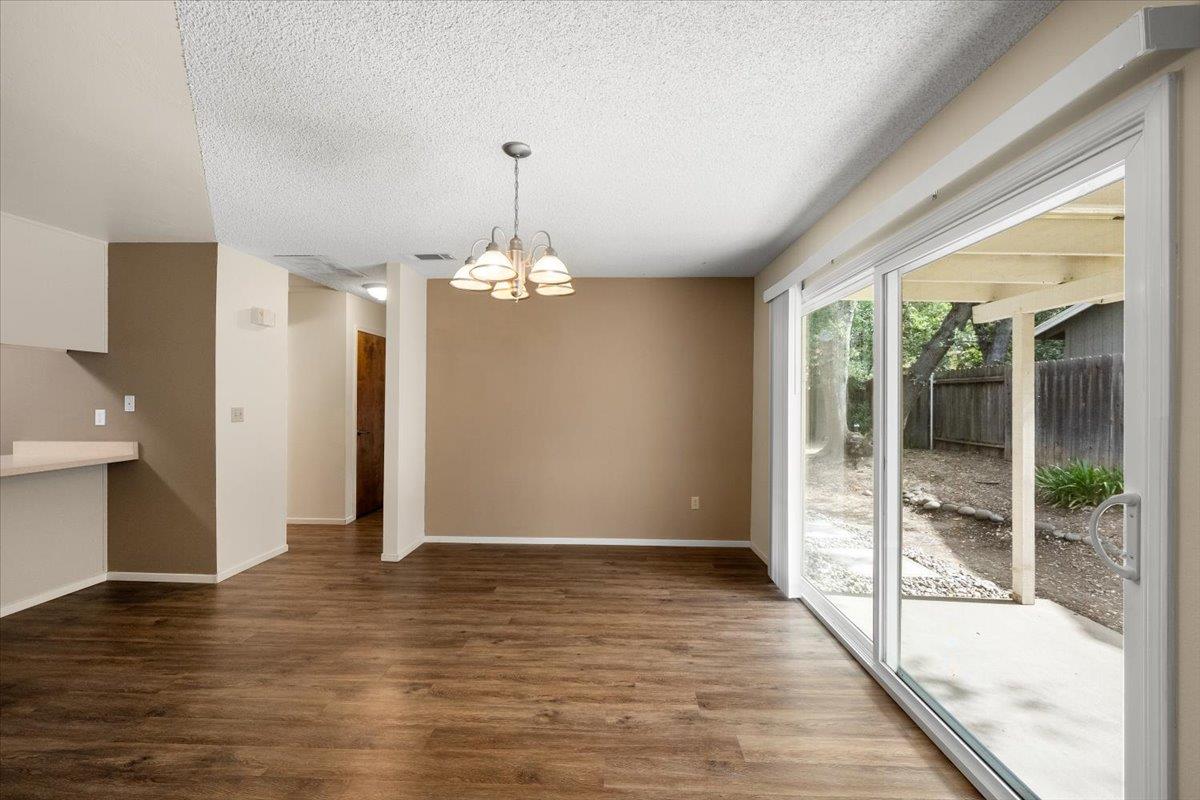 Detail Gallery Image 5 of 82 For 6933 Folsom Oaks Ct, Granite Bay,  CA 95746 - – Beds | – Baths