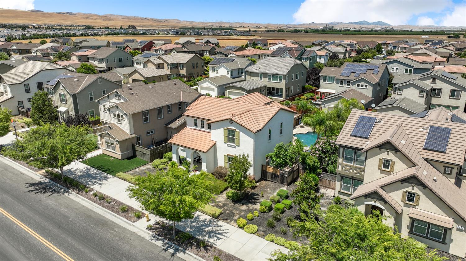Detail Gallery Image 63 of 75 For 2351 Ellis Town Dr, Tracy,  CA 95377 - 4 Beds | 3 Baths