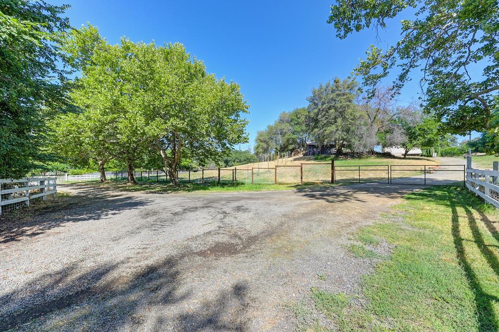 Detail Gallery Image 4 of 93 For 1200 Gold Hill Rd, Newcastle,  CA 95658 - – Beds | – Baths