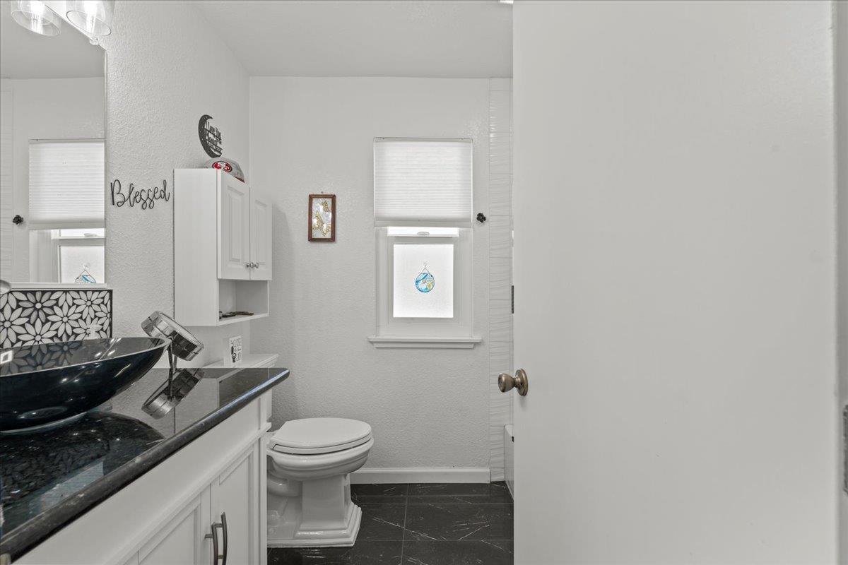 Detail Gallery Image 10 of 28 For 1572 Vine Cir, Atwater,  CA 95301 - 3 Beds | 1/1 Baths