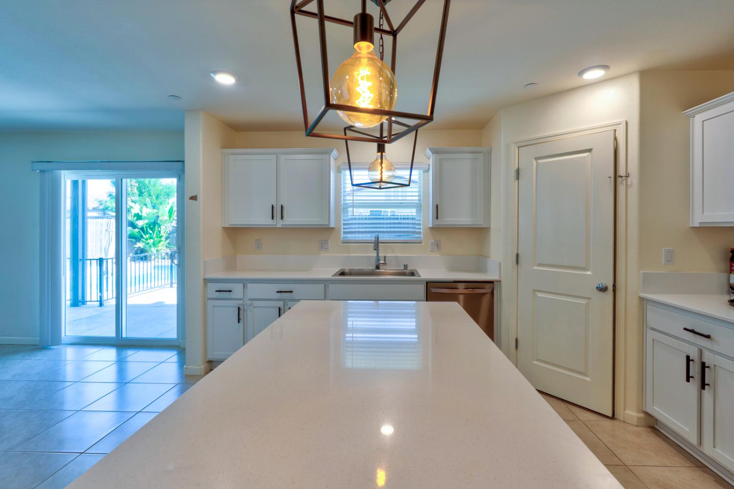 Detail Gallery Image 28 of 72 For 753 Heitz Way, Merced,  CA 95348 - 5 Beds | 3/1 Baths