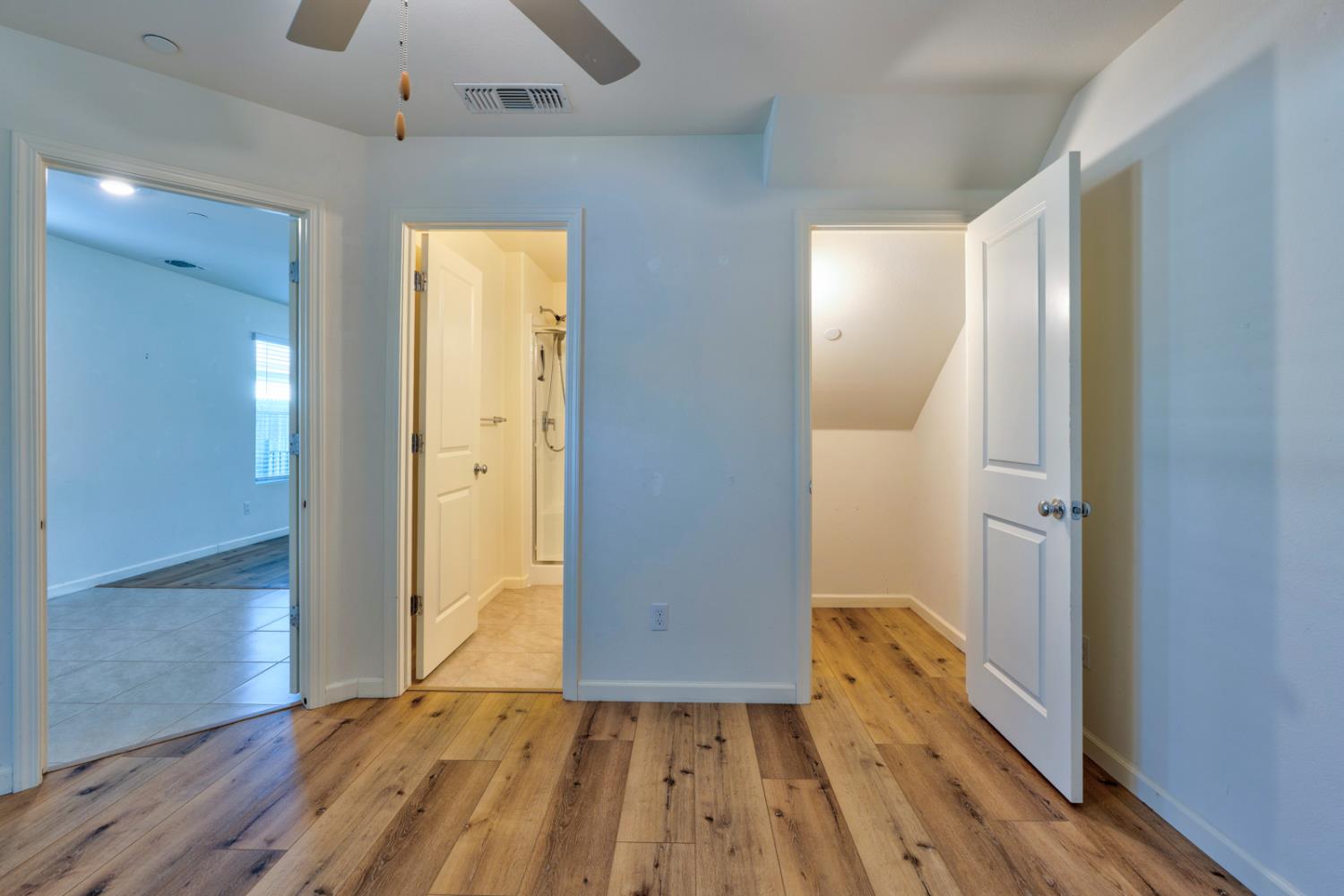 Detail Gallery Image 12 of 72 For 753 Heitz Way, Merced,  CA 95348 - 5 Beds | 3/1 Baths