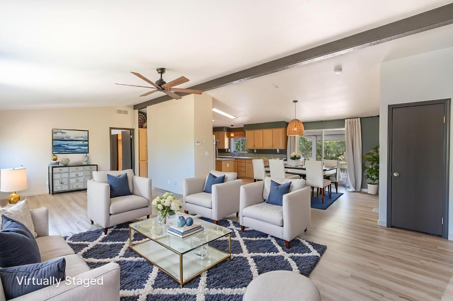 Detail Gallery Image 4 of 11 For 1112 Ladd Rd, Modesto,  CA 95356 - 3 Beds | 2 Baths
