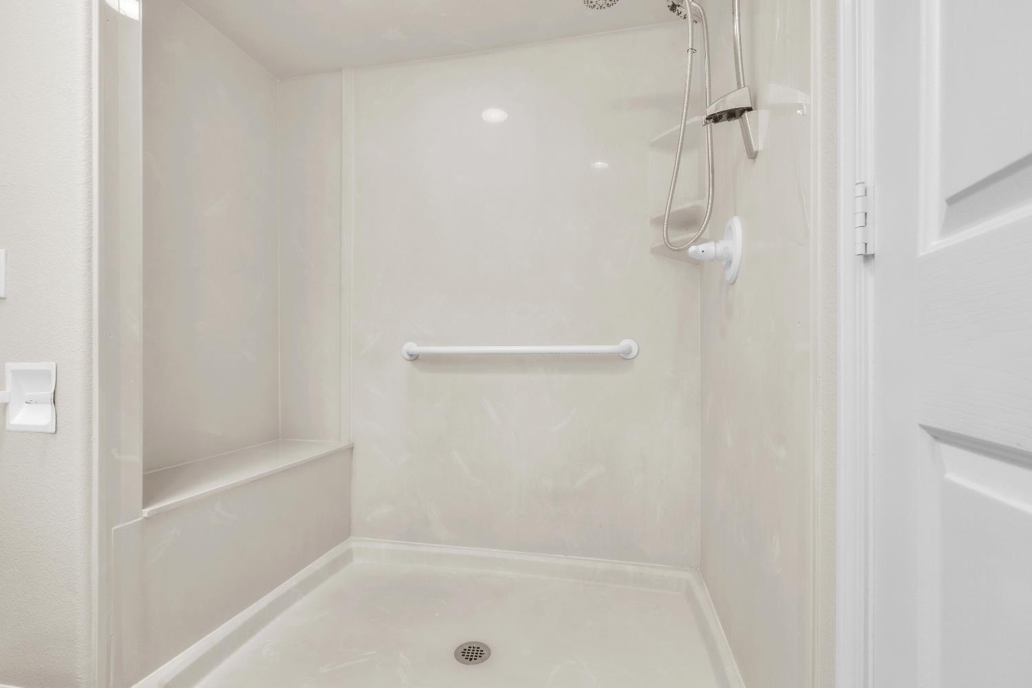 Detail Gallery Image 11 of 28 For 911 Princeton Pl, Woodland,  CA 95695 - 2 Beds | 1/1 Baths