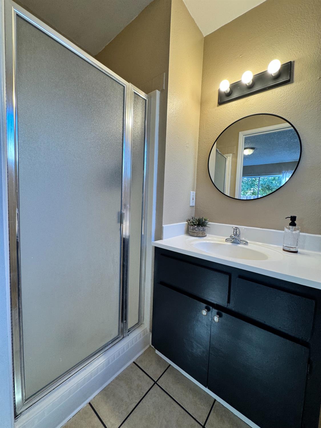 Detail Gallery Image 15 of 24 For 1813 Murrietta Ln, Modesto,  CA 95355 - 3 Beds | 2 Baths
