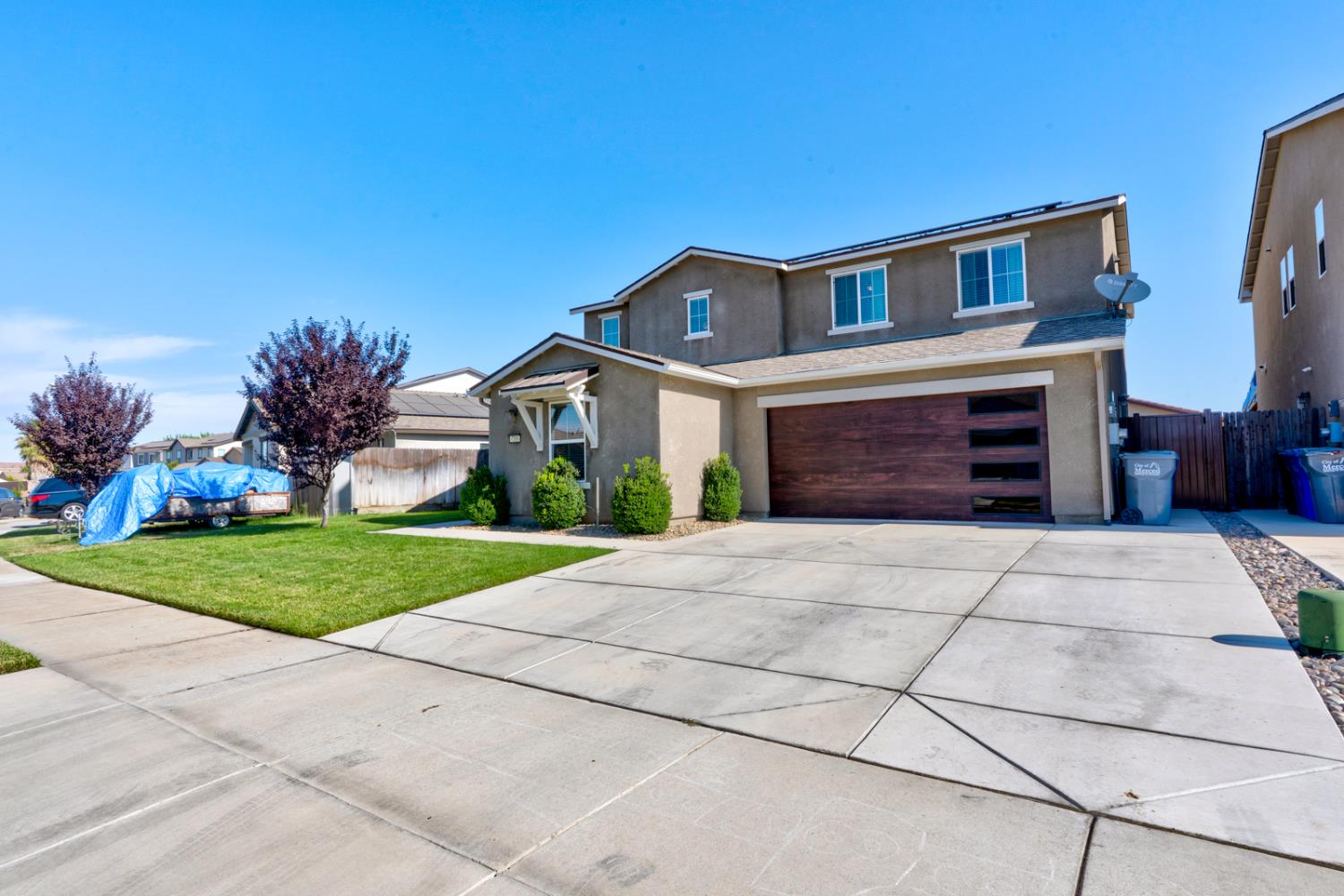 Detail Gallery Image 5 of 72 For 753 Heitz Way, Merced,  CA 95348 - 5 Beds | 3/1 Baths
