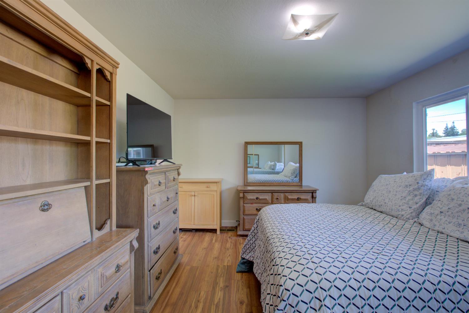 Detail Gallery Image 20 of 41 For 701 W 6th St, Gilroy,  CA 95020 - 3 Beds | 2 Baths