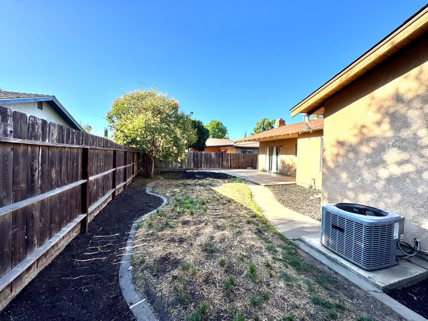 Detail Gallery Image 22 of 24 For 1813 Murrietta Ln, Modesto,  CA 95355 - 3 Beds | 2 Baths