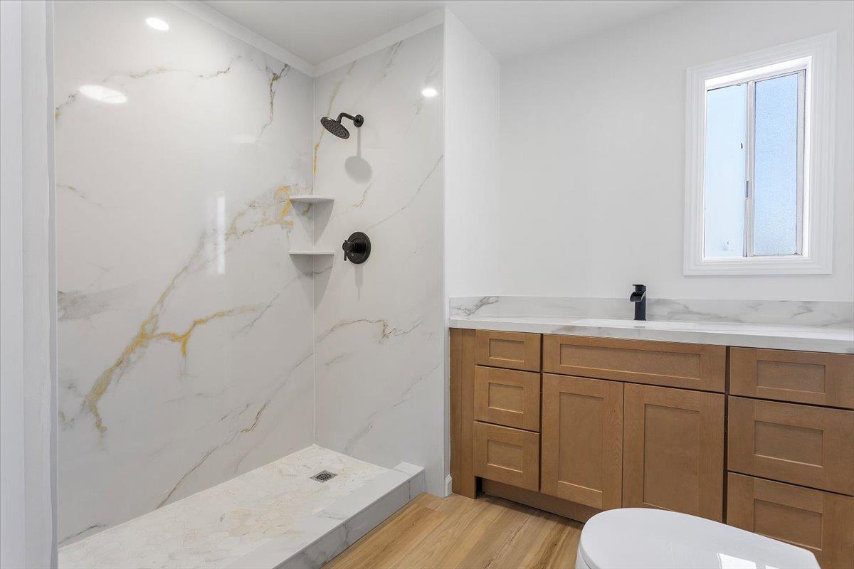 Detail Gallery Image 14 of 17 For 555 Mclaughlin Avenue 42, San Jose,  CA 95116 - 1 Beds | 1 Baths