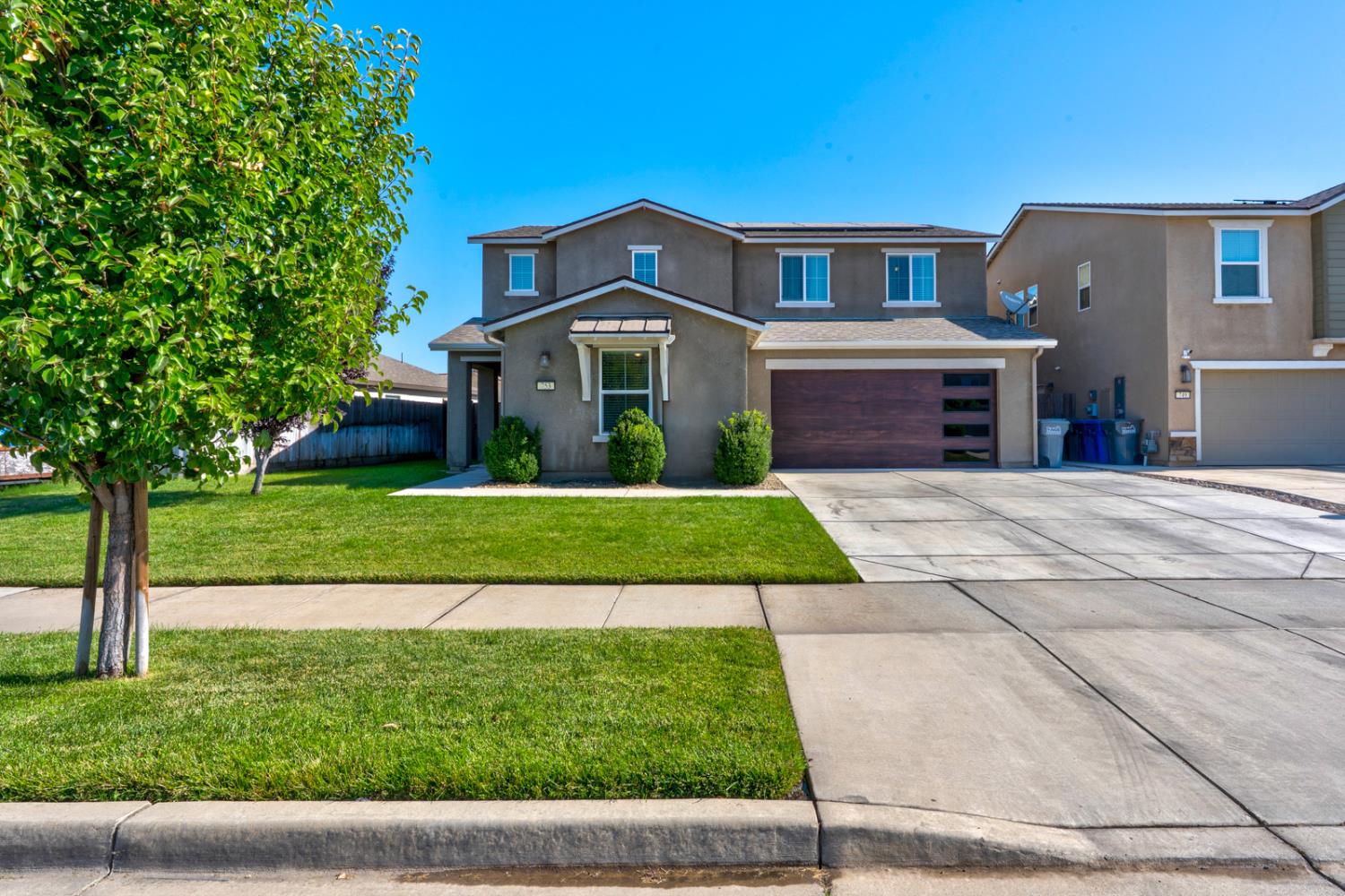 Detail Gallery Image 4 of 72 For 753 Heitz Way, Merced,  CA 95348 - 5 Beds | 3/1 Baths