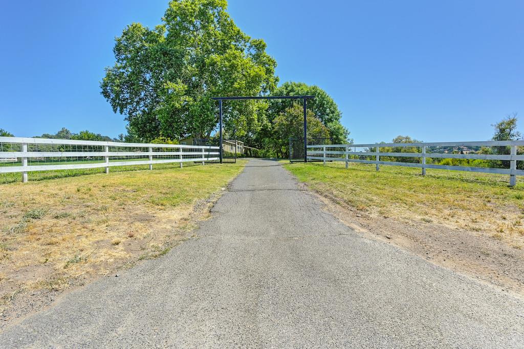 Detail Gallery Image 14 of 93 For 1200 Gold Hill Rd, Newcastle,  CA 95658 - – Beds | – Baths