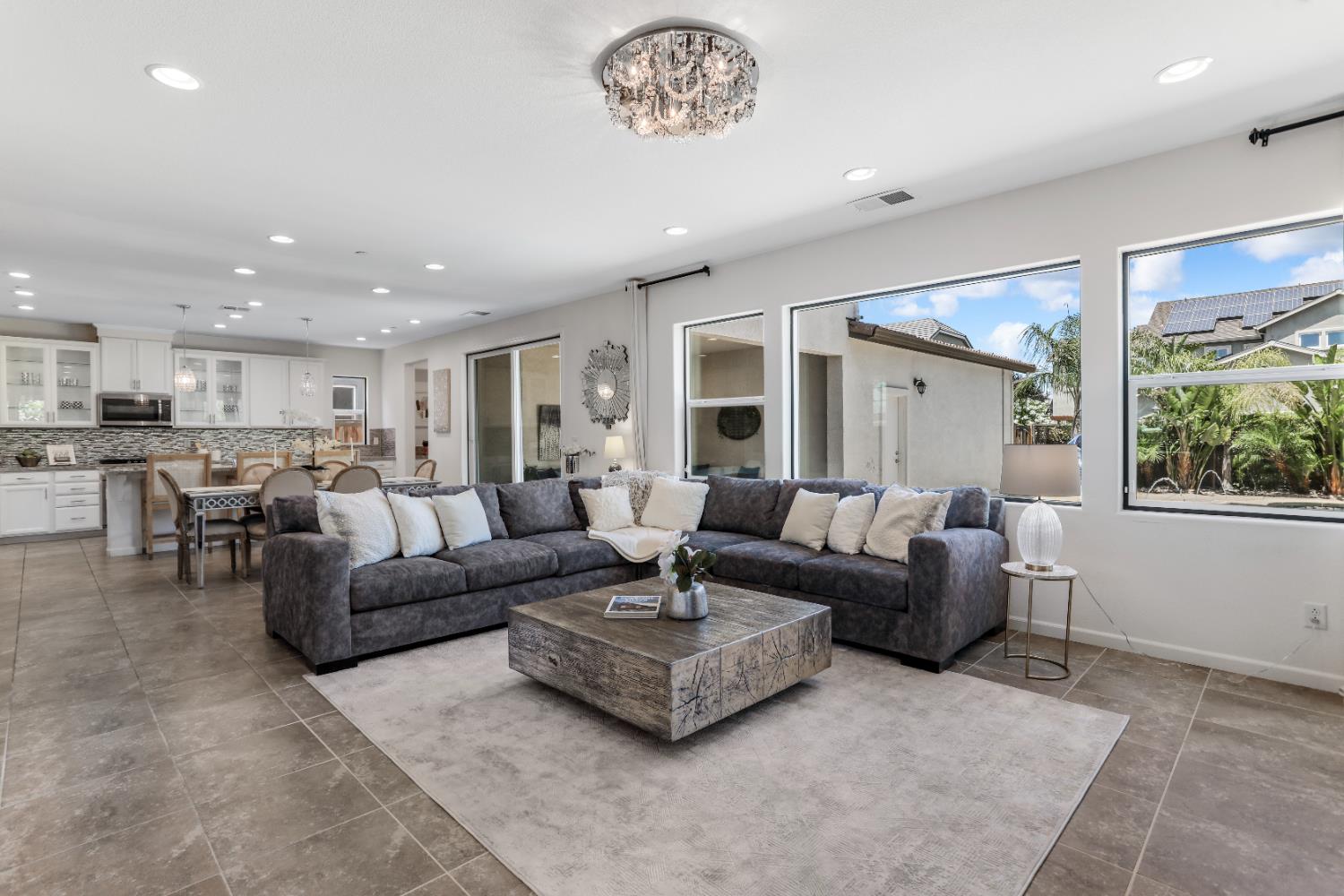 Detail Gallery Image 16 of 75 For 2351 Ellis Town Dr, Tracy,  CA 95377 - 4 Beds | 3 Baths