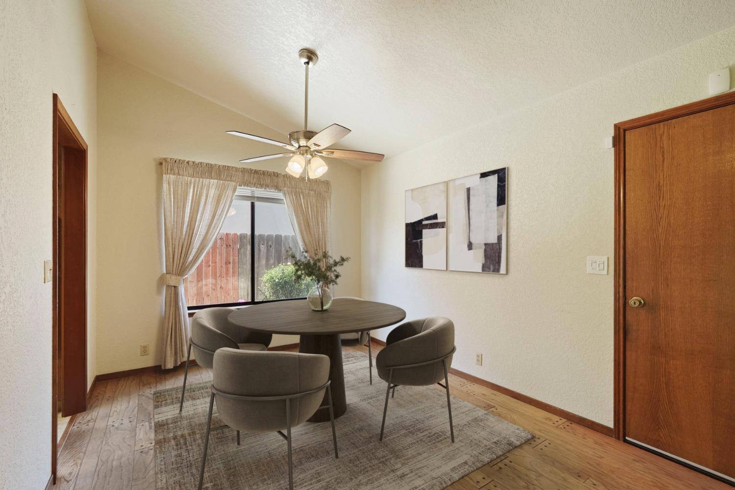 Detail Gallery Image 13 of 51 For 1268 Pheasant Hollow Way, Manteca,  CA 95336 - 3 Beds | 2 Baths