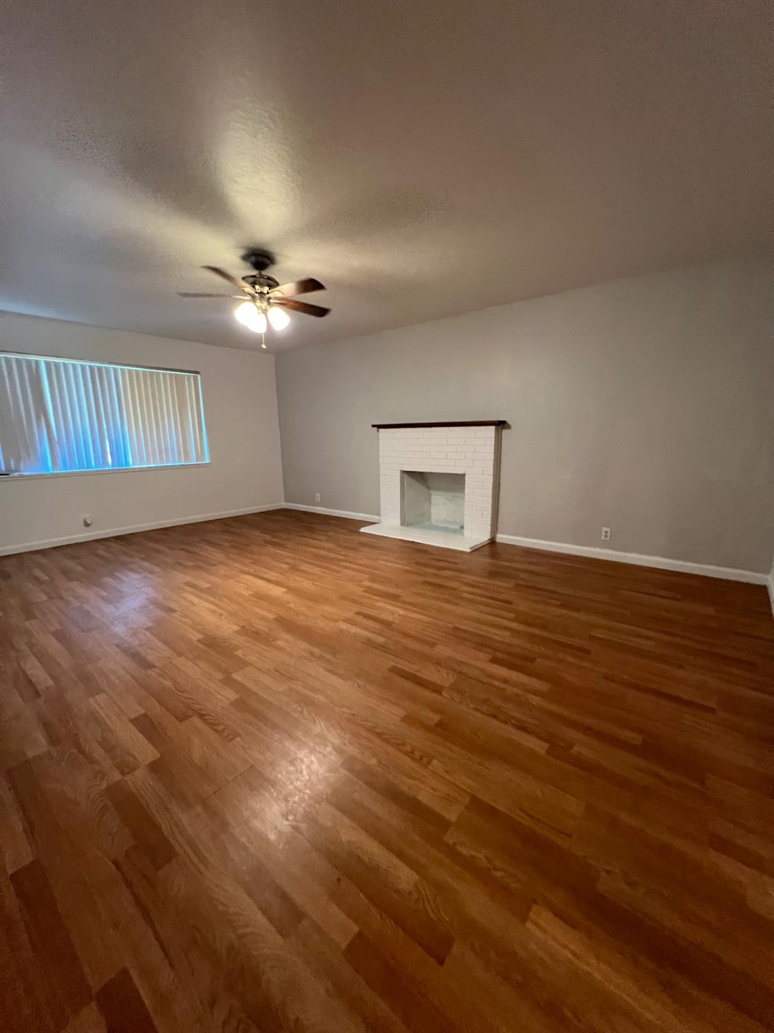 Detail Gallery Image 5 of 24 For 3708 Branch, Sacramento,  CA 95838 - 4 Beds | 2 Baths