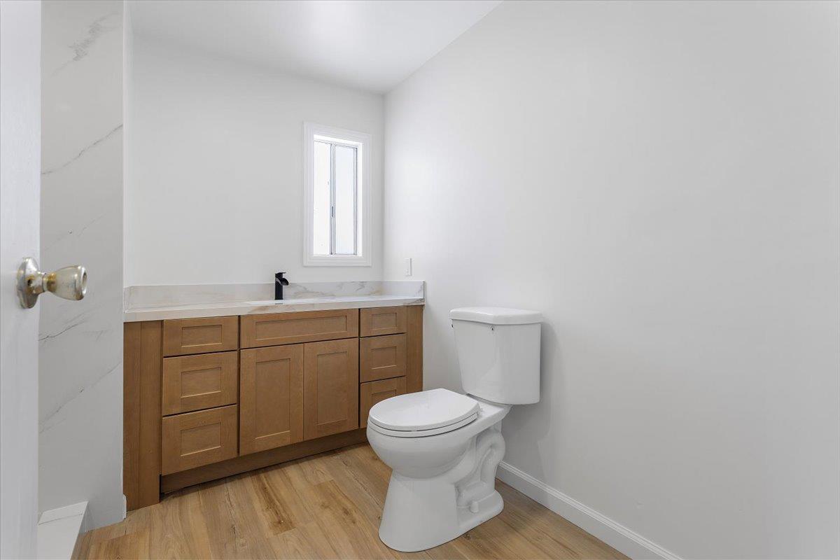 Detail Gallery Image 12 of 17 For 555 Mclaughlin Avenue 42, San Jose,  CA 95116 - 1 Beds | 1 Baths
