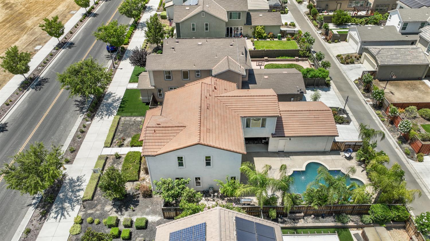 Detail Gallery Image 64 of 75 For 2351 Ellis Town Dr, Tracy,  CA 95377 - 4 Beds | 3 Baths