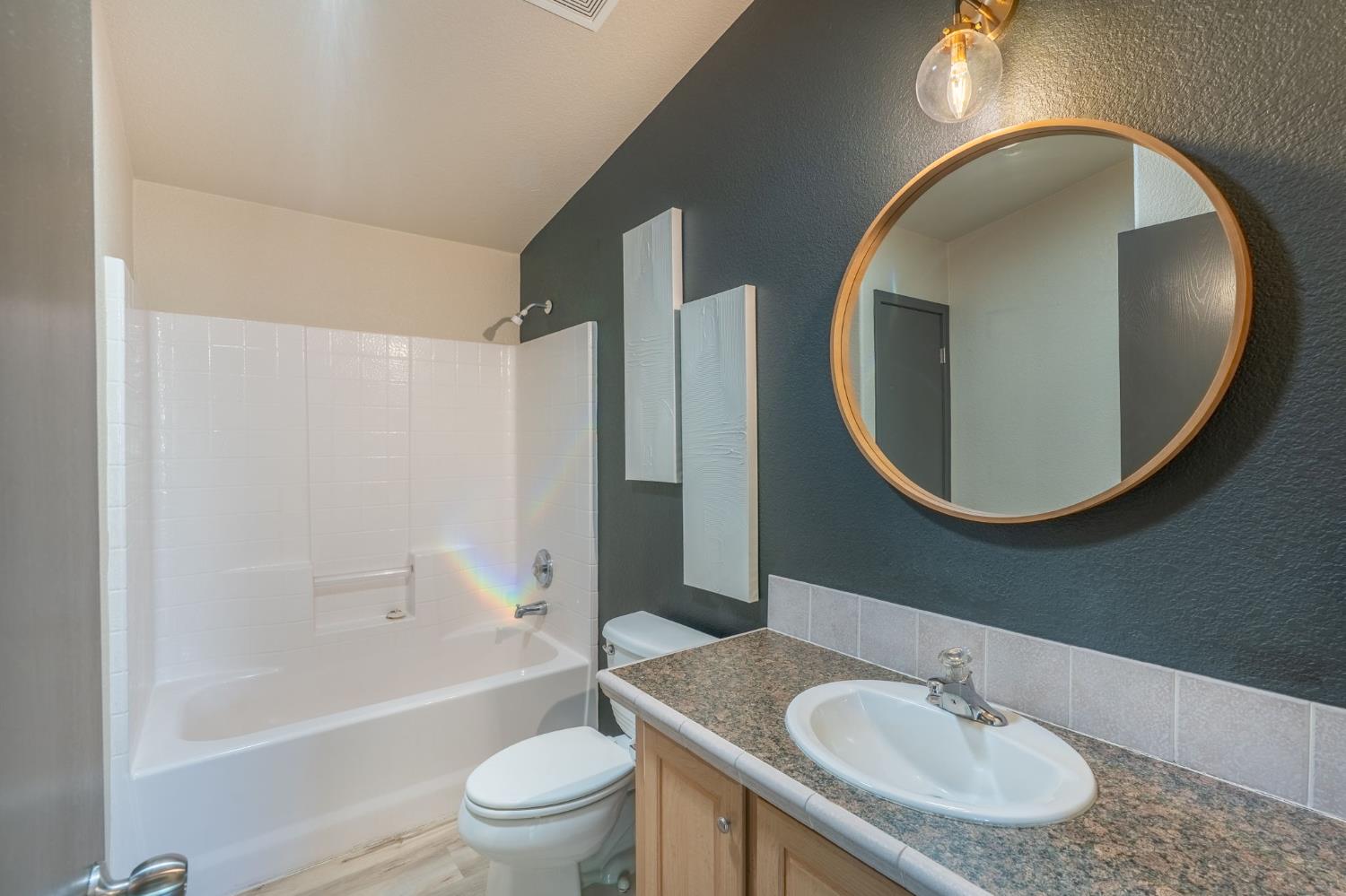 Detail Gallery Image 10 of 11 For 1112 Ladd Rd, Modesto,  CA 95356 - 3 Beds | 2 Baths