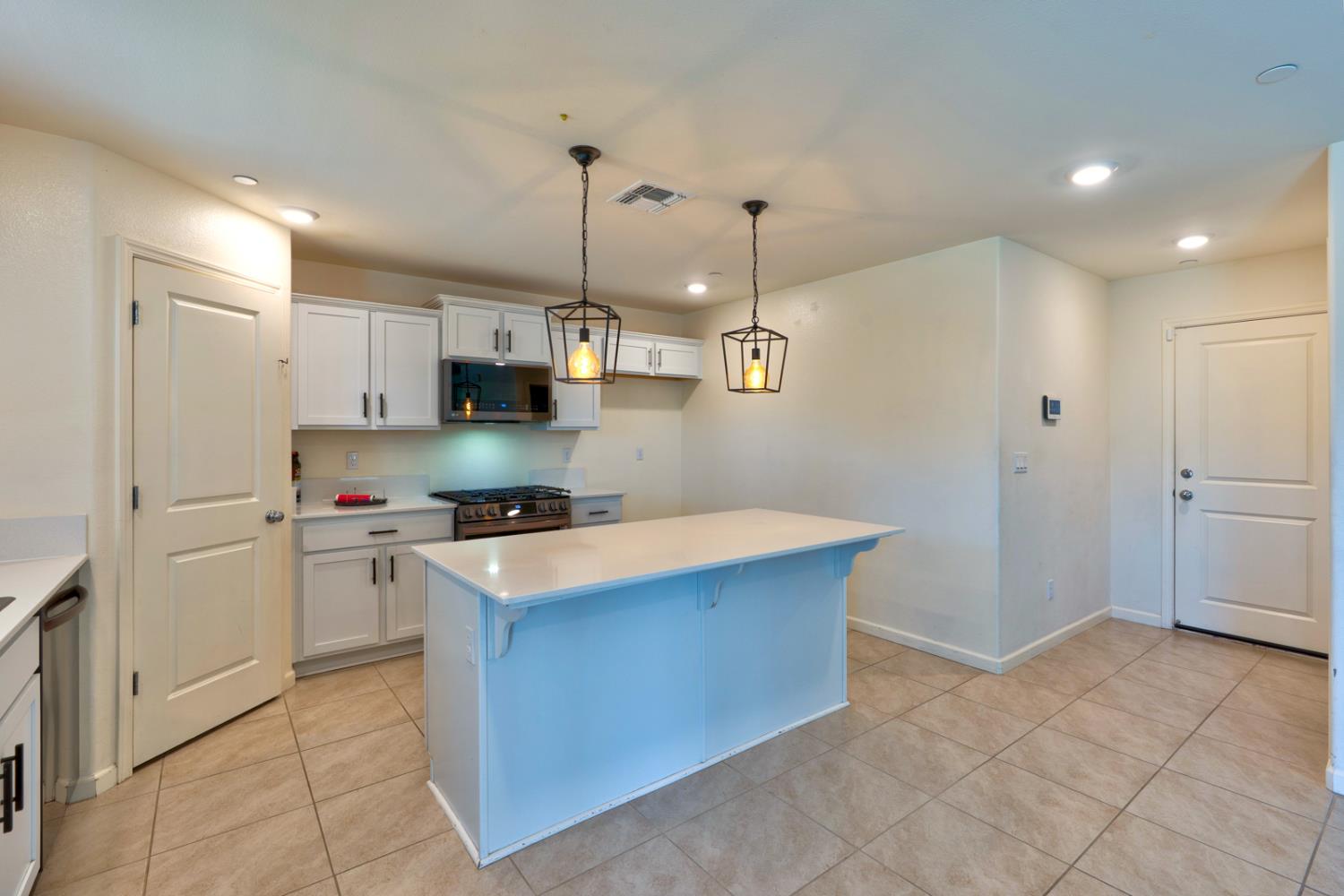 Detail Gallery Image 27 of 72 For 753 Heitz Way, Merced,  CA 95348 - 5 Beds | 3/1 Baths