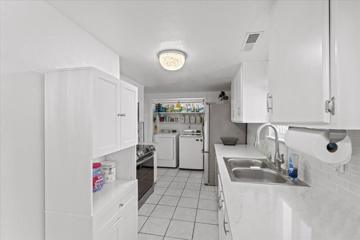 Detail Gallery Image 9 of 28 For 1572 Vine Cir, Atwater,  CA 95301 - 3 Beds | 1/1 Baths