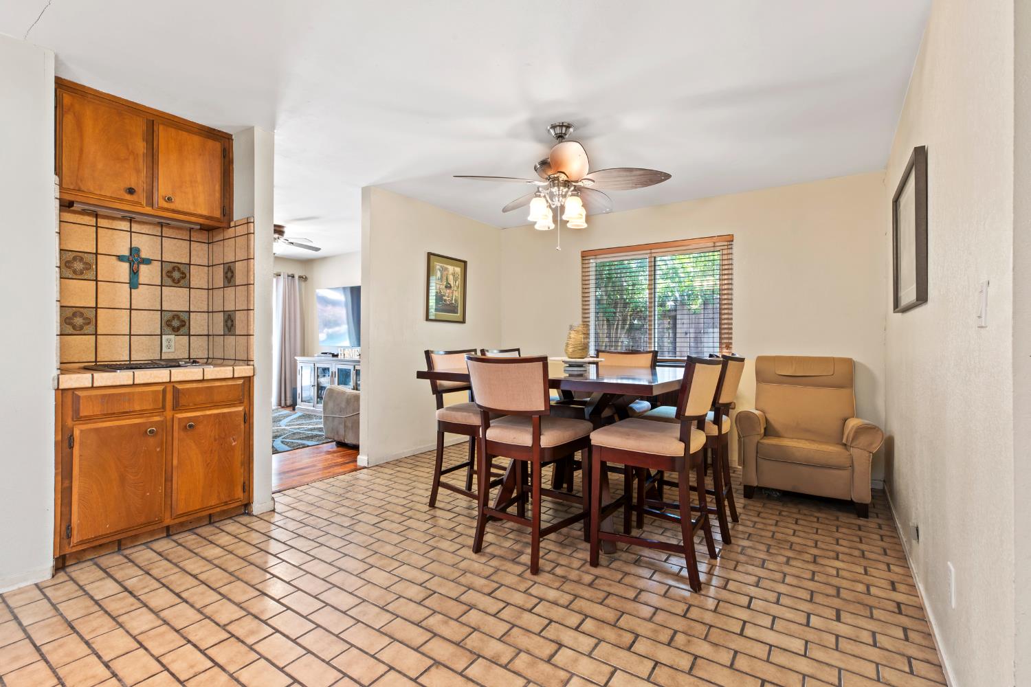 Detail Gallery Image 17 of 34 For 5316 Bellini Way, Stockton,  CA 95207 - 4 Beds | 2 Baths