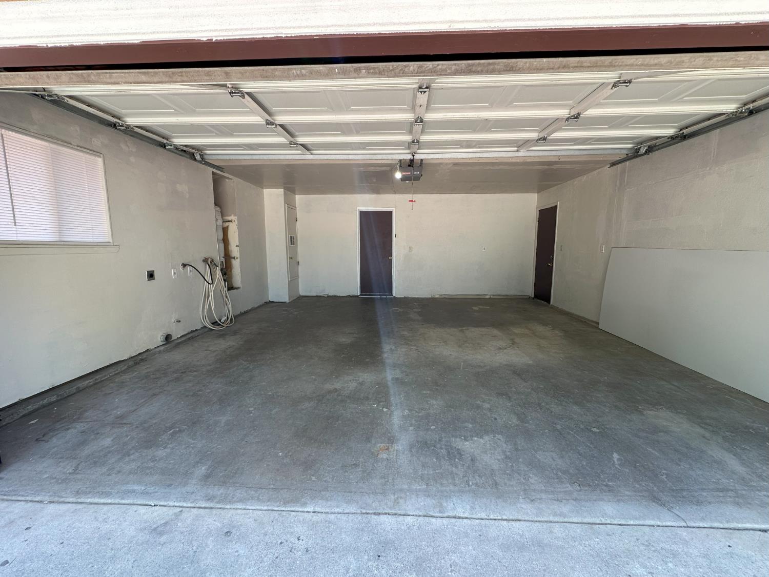 Detail Gallery Image 31 of 31 For 209 Pine St, Modesto,  CA 95351 - 3 Beds | 2 Baths
