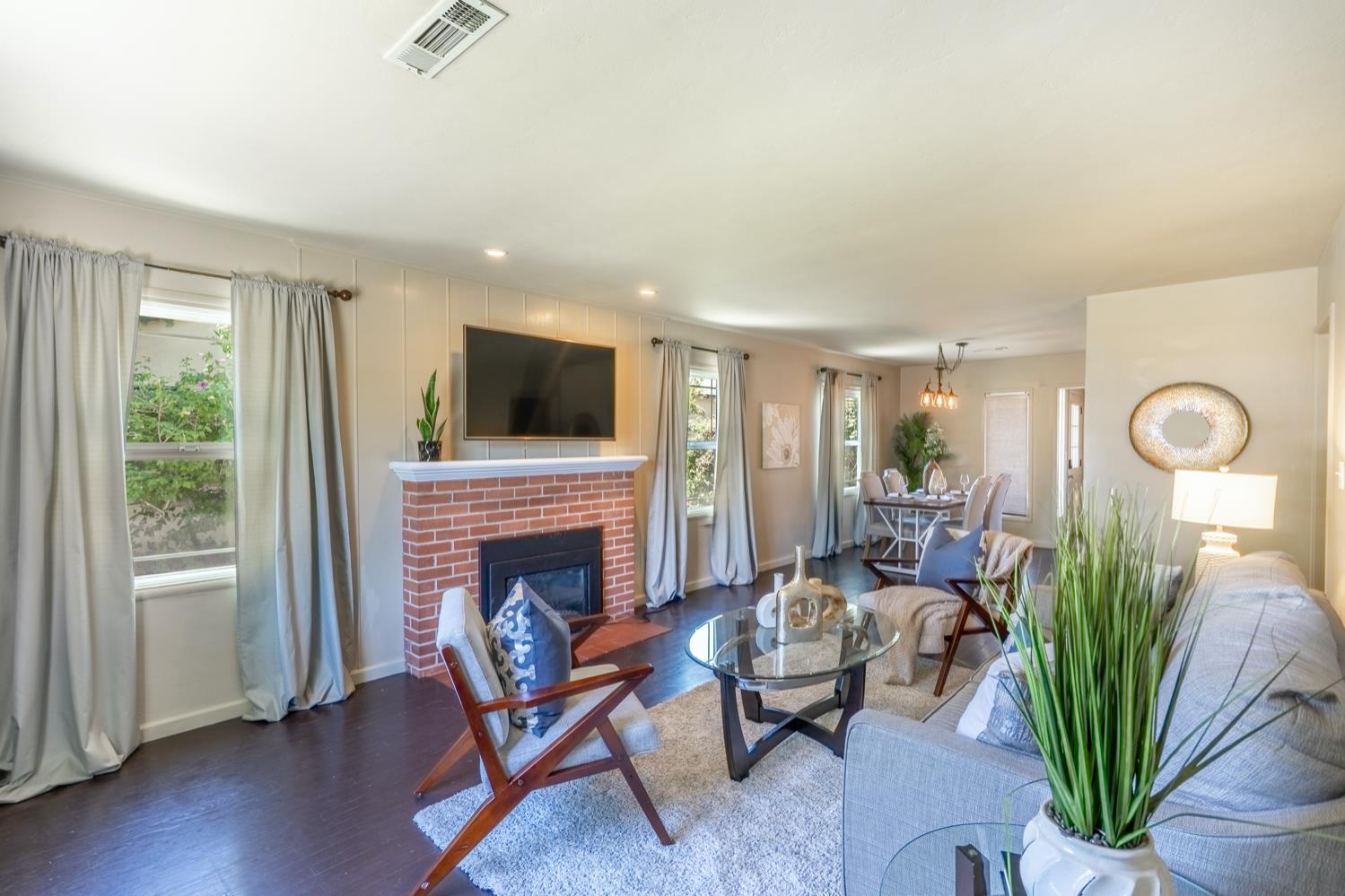 Detail Gallery Image 2 of 29 For 417 Rowland Ave, Modesto,  CA 95354 - 3 Beds | 2 Baths