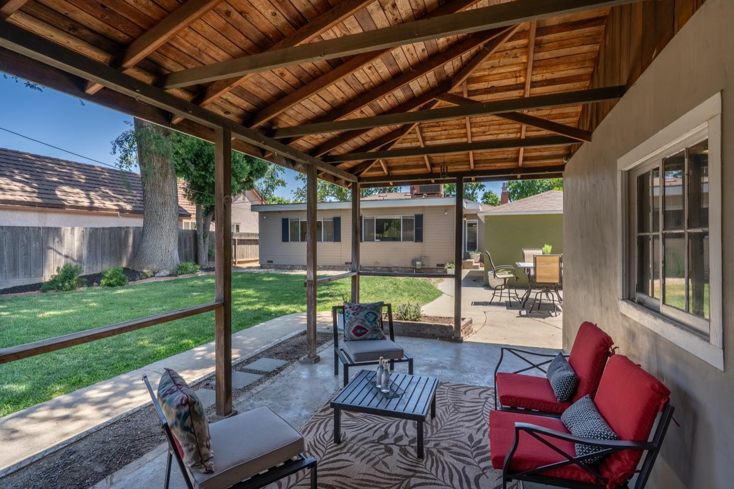 Detail Gallery Image 5 of 29 For 417 Rowland Ave, Modesto,  CA 95354 - 3 Beds | 2 Baths