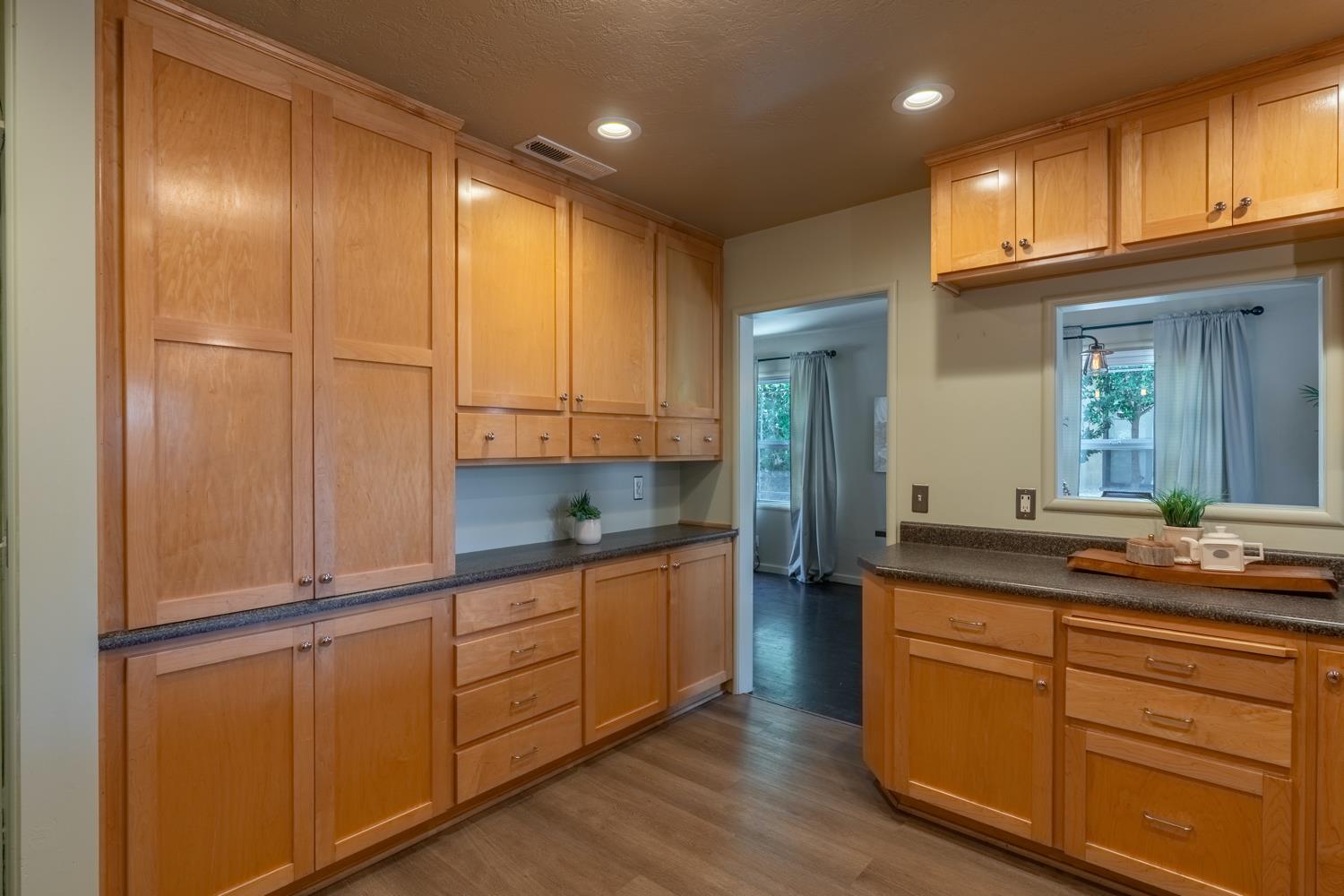 Detail Gallery Image 16 of 29 For 417 Rowland Ave, Modesto,  CA 95354 - 3 Beds | 2 Baths