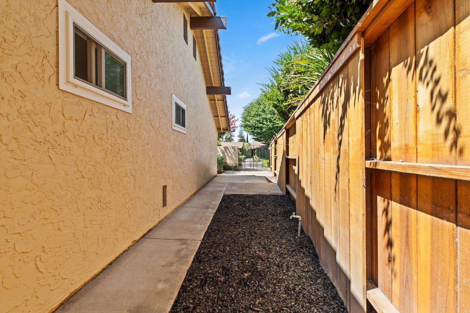 Detail Gallery Image 31 of 34 For 5316 Bellini Way, Stockton,  CA 95207 - 4 Beds | 2 Baths
